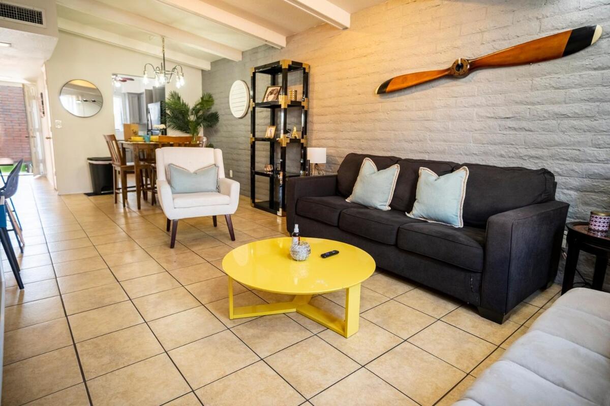 Msg For 5percent Off 2bed1and A Half Bath Kingqueenbeds Condophx * Phoenix