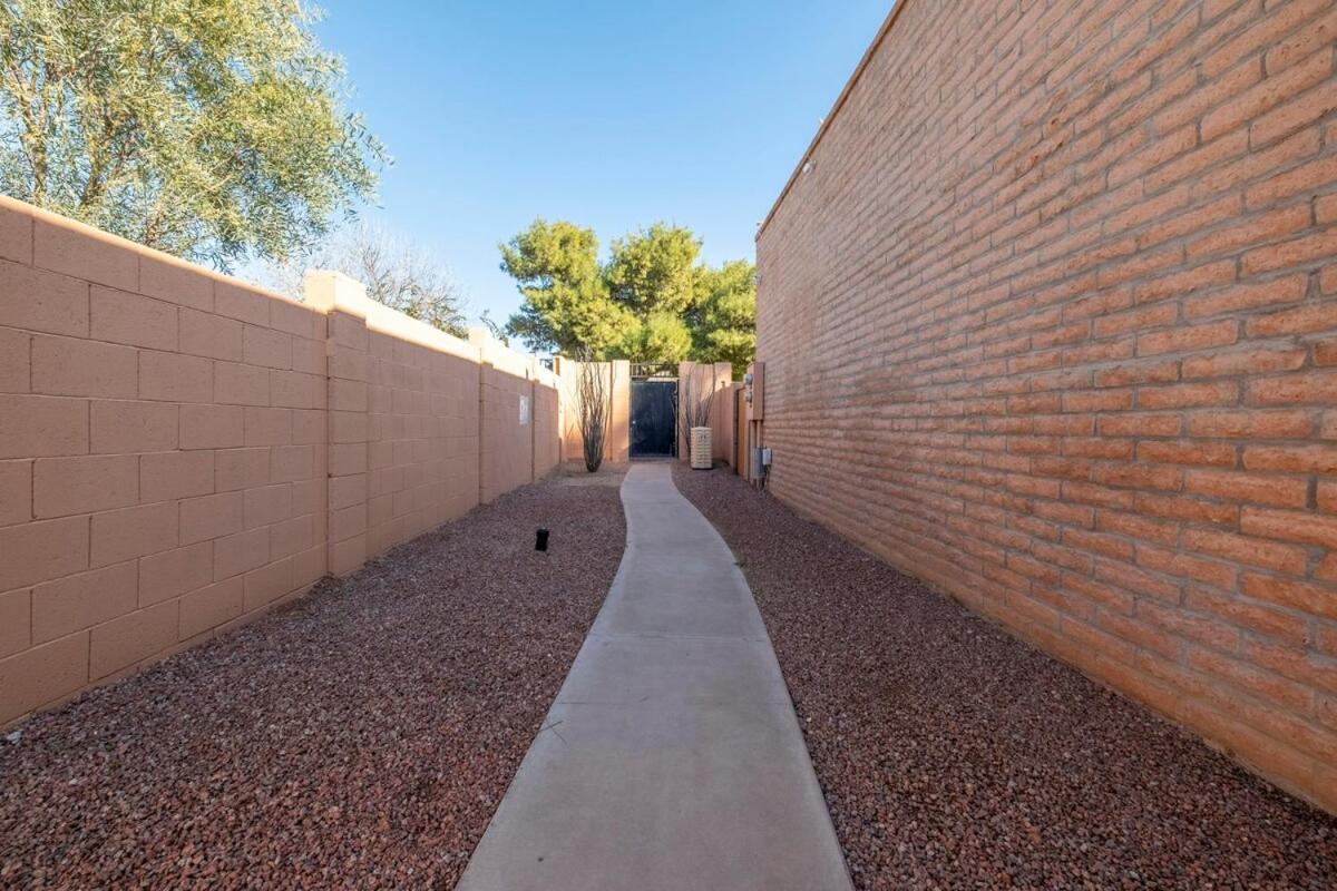 Msg For 5percent Off 2bed1and A Half Bath Kingqueenbeds Condophx * Phoenix